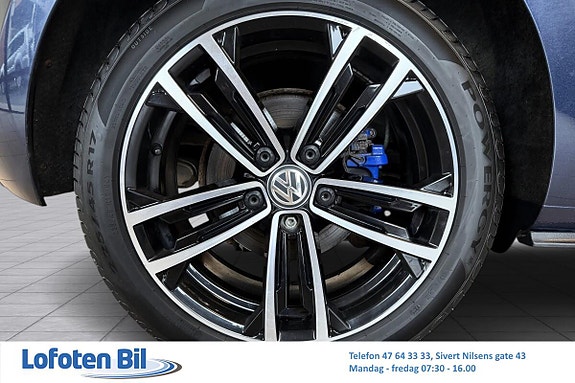 Volkswagen Golf VII 24 of 30