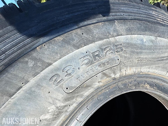 Andre Bridgestone V-Steel Snow Wedge 23.5R25 8 of 16