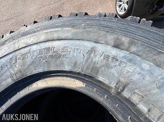 Andre Bridgestone V-Steel Snow Wedge 23.5R25 7 of 16
