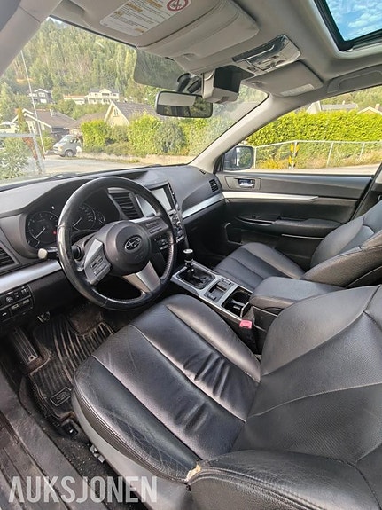 Subaru Outback 7 of 8