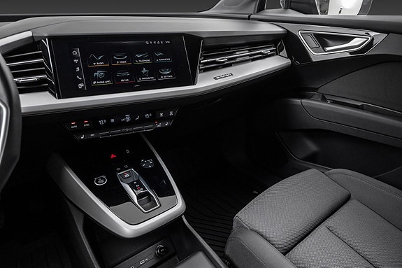 Audi Q4 e-tron 16 of 30