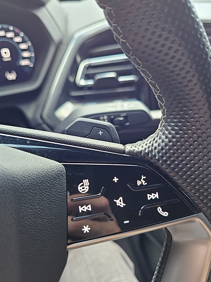 Audi Q4 e-tron 28 of 30