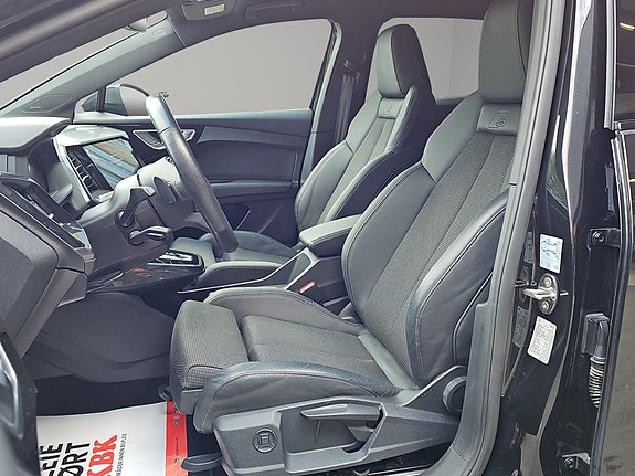 Audi Q4 e-tron 16 of 30