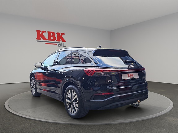 Audi Q4 e-tron 8 of 30