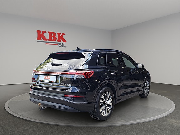 Audi Q4 e-tron 5 of 30