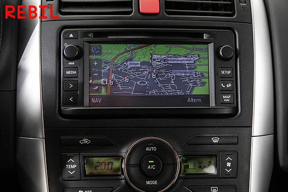 Toyota Auris 17 of 23