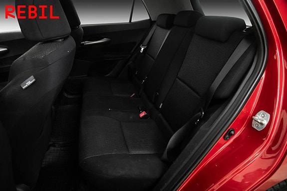 Toyota Auris 10 of 23