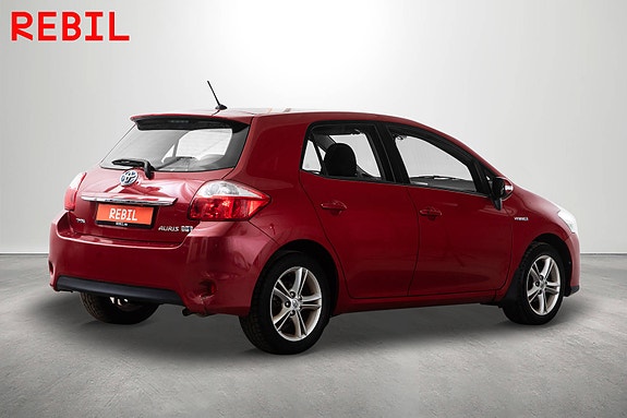Toyota Auris 7 of 23