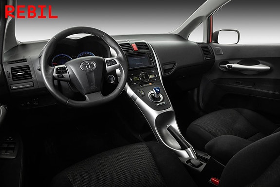 Toyota Auris 9 of 23