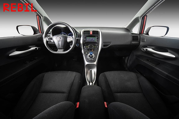 Toyota Auris 11 of 23