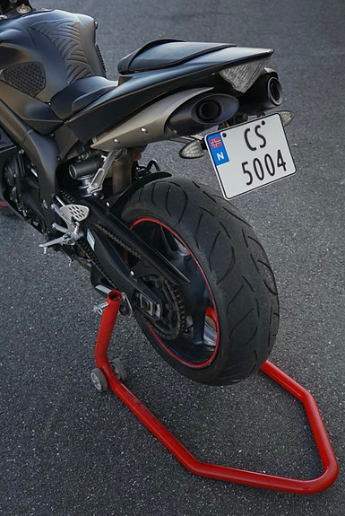 Yamaha YZF-R1 mellom tung regget 17 of 18