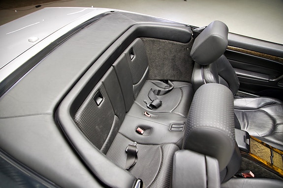 Mercedes-Benz SL500 14 of 21