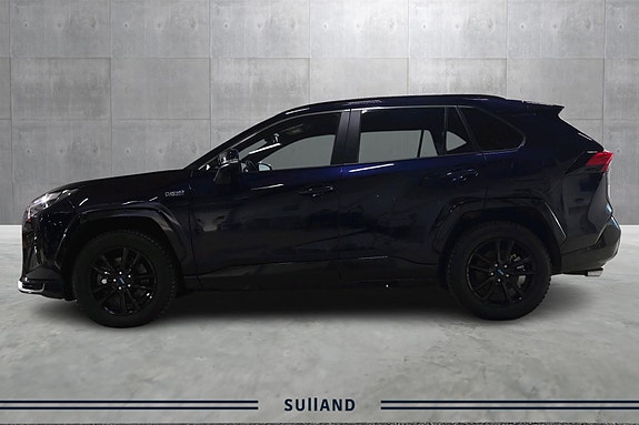 Toyota RAV4 Plug-in Hybrid 2 of 25