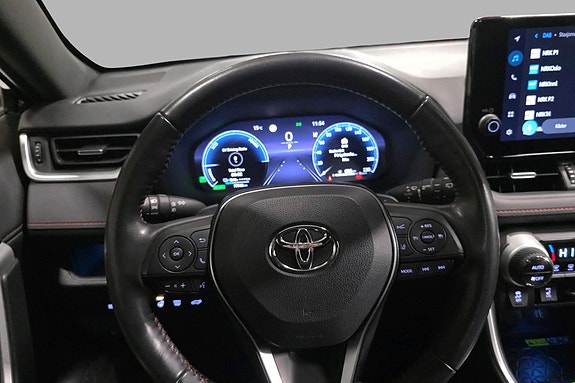 Toyota RAV4 Plug-in Hybrid 11 of 25