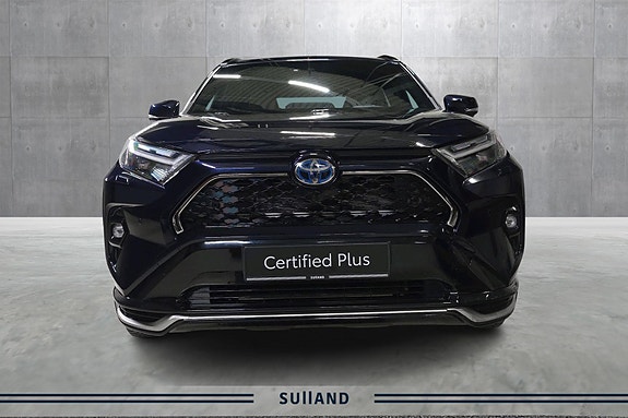 Toyota RAV4 Plug-in Hybrid 8 of 25