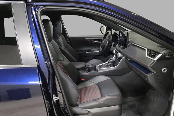 Toyota RAV4 Plug-in Hybrid 15 of 25