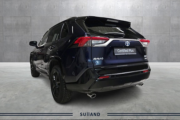 Toyota RAV4 Plug-in Hybrid 3 of 25
