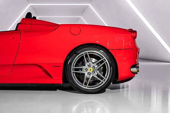 Ferrari 430 12 of 30