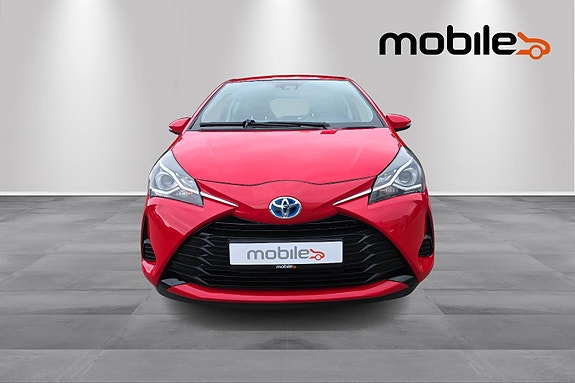 Toyota Yaris 18 of 24