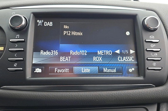 Toyota Yaris 11 of 24