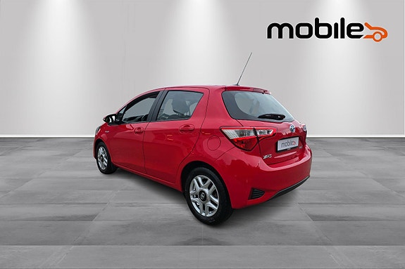 Toyota Yaris 21 of 24