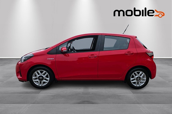 Toyota Yaris 20 of 24