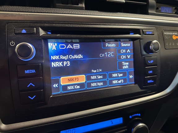 Toyota Auris 22 of 26