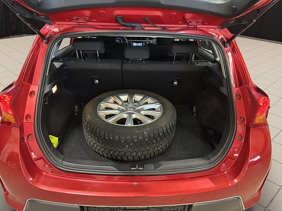 Toyota Auris 9 of 26
