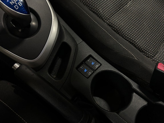 Toyota Auris 15 of 26