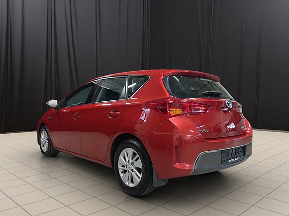 Toyota Auris 3 of 26