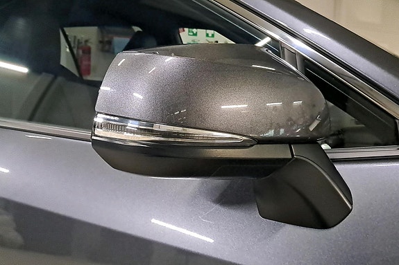 Toyota RAV4 Plug-in Hybrid 21 of 28