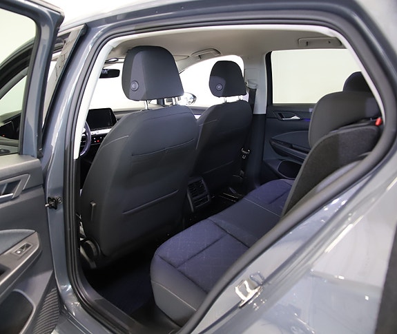 Volkswagen Golf VIII 28 of 30