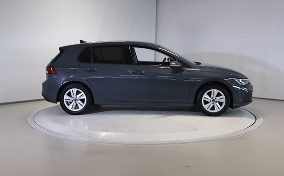 Volkswagen Golf VIII 6 of 30