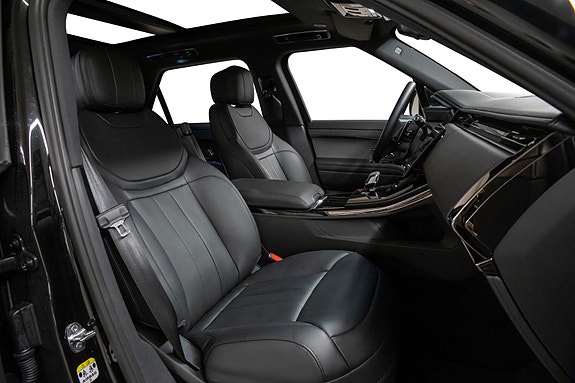 Land Rover Range Rover Sport 21 of 30