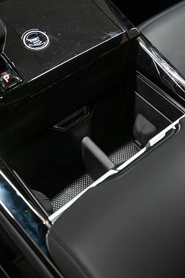 Land Rover Range Rover Sport 24 of 30