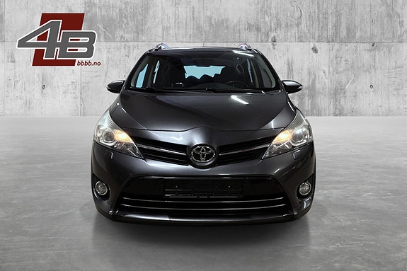 Toyota Verso 2 of 30