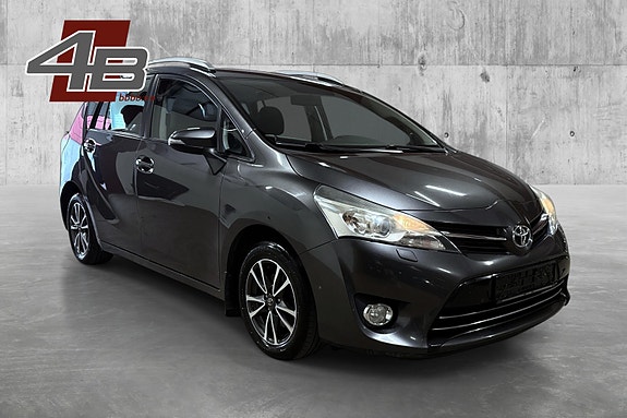 Toyota Verso 3 of 30