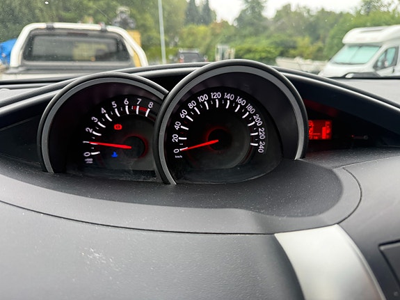 Toyota Verso 13 of 30