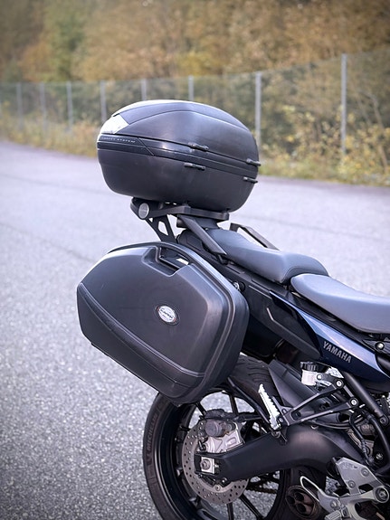 Yamaha MT-09 Tracer 2 of 6