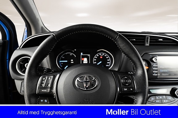 Toyota Yaris 8 of 19