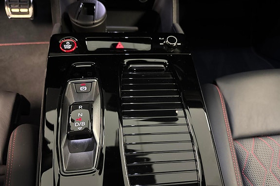 Audi A6 e-tron 29 of 30
