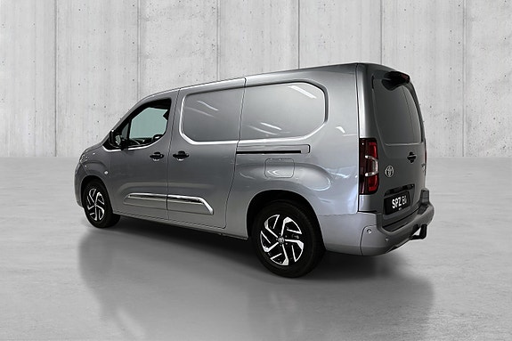 Toyota Proace City 2 of 16