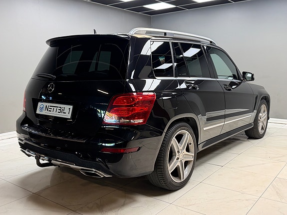 Mercedes-Benz GLK200 16 of 30