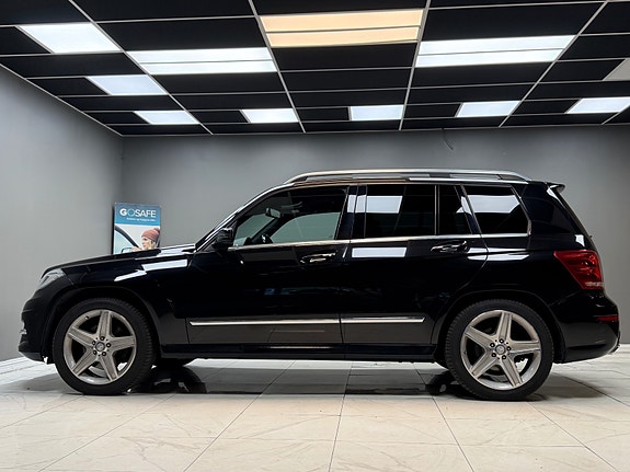 Mercedes-Benz GLK200 3 of 30