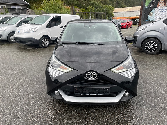 Toyota Aygo 2 of 19