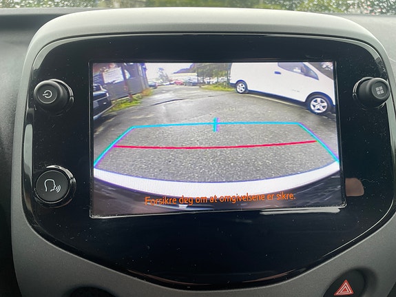 Toyota Aygo 14 of 19