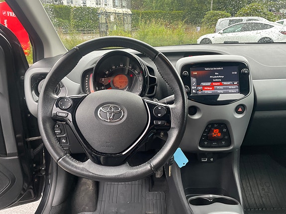 Toyota Aygo 10 of 19