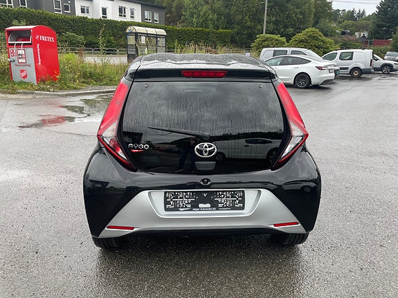 Toyota Aygo 6 of 19