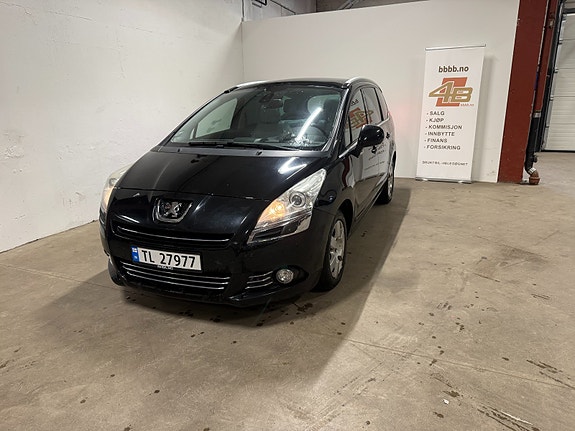 Peugeot 5008 2 of 30