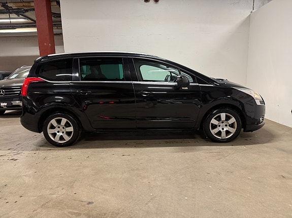 Peugeot 5008 16 of 30